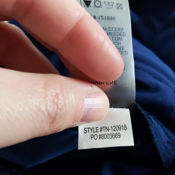 Title Nine Rogue Shorts 9" Inseam Womens 12 Navy Blue UPF 50 Swim Outdoor - Picture 10 of 10